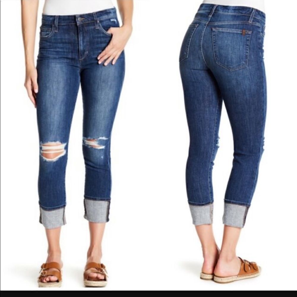 Joe’s Jeans 26 Regina Pant. Distressed denim.